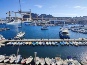 Appart terrasse vue mer et vieux port d'exception